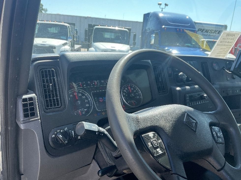 Medium Duty Box Truck-Light and Medium Duty Trucks-International-2022-MV607-Moberly-MO-263,218\n\t\tmiles-$ 43,750 - Image 15