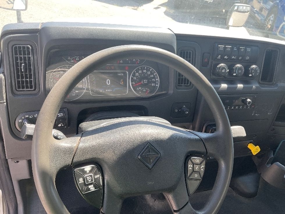Medium Duty Box Truck-Light and Medium Duty Trucks-International-2022-MV607-Moberly-MO-263,218\n\t\tmiles-$ 43,750 - Image 16