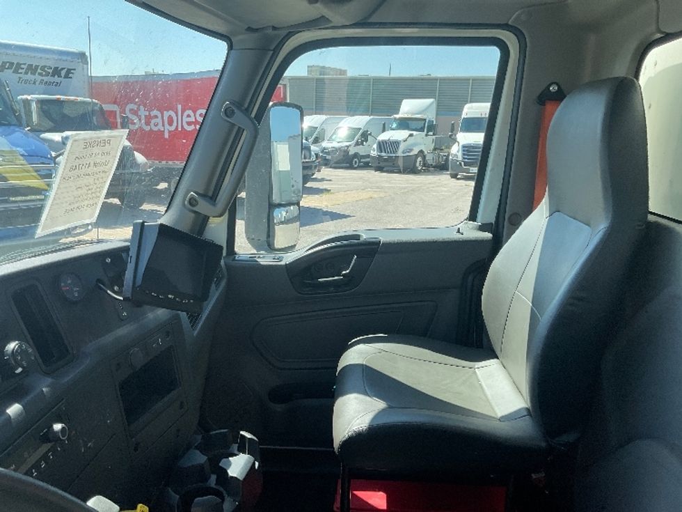 Medium Duty Box Truck-Light and Medium Duty Trucks-International-2022-MV607-Moberly-MO-263,218\n\t\tmiles-$ 43,750 - Image 17