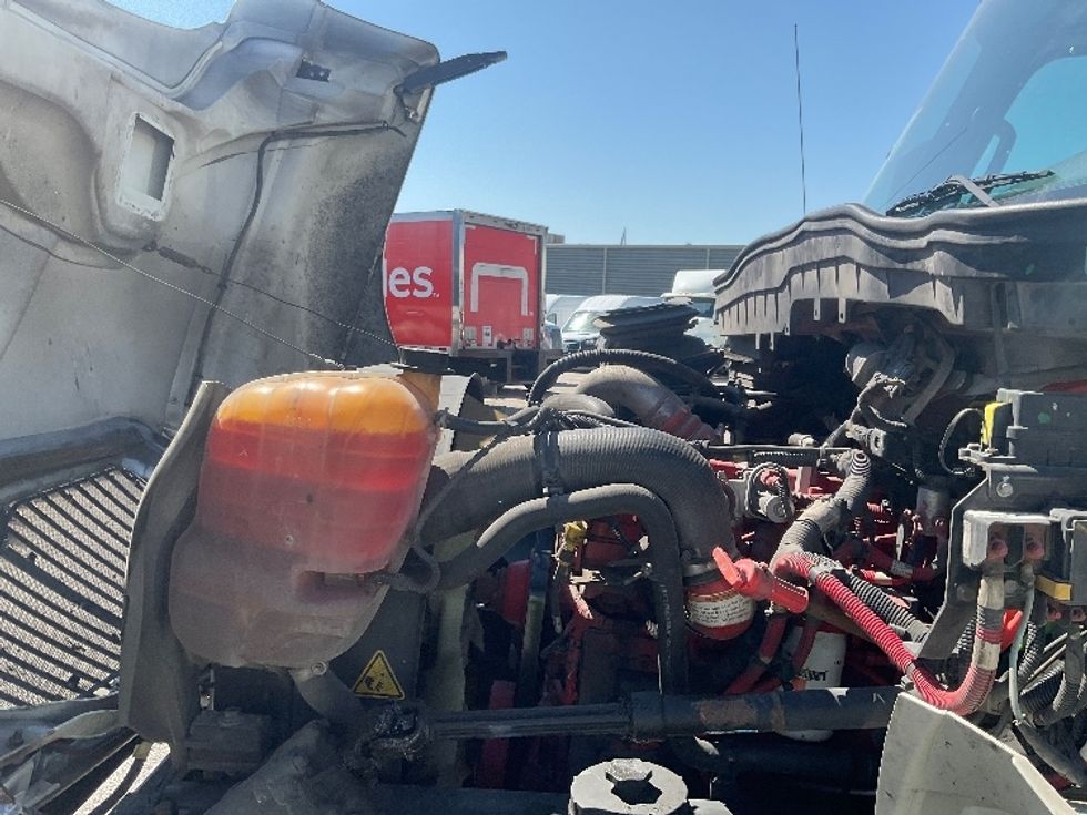 Medium Duty Box Truck-Light and Medium Duty Trucks-International-2022-MV607-Moberly-MO-263,218\n\t\tmiles-$ 43,750 - Image 22