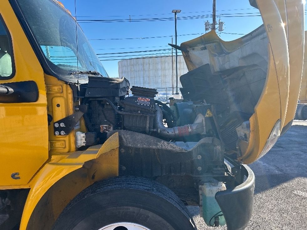 Medium Duty Box Truck-Light and Medium Duty Trucks-International-2022-MV607-Monmouth Junction-NJ-177,802\n\t\tmiles-$ 44,000 - Image 18