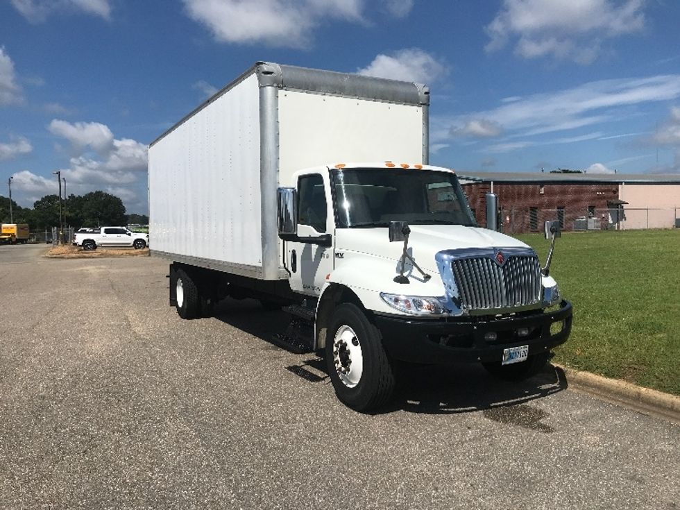 Medium Duty Box Truck-Light and Medium Duty Trucks-International-2022-MV607-Montgomery-AL-153,094\n\t\tmiles-$ 63,000 - Image 1