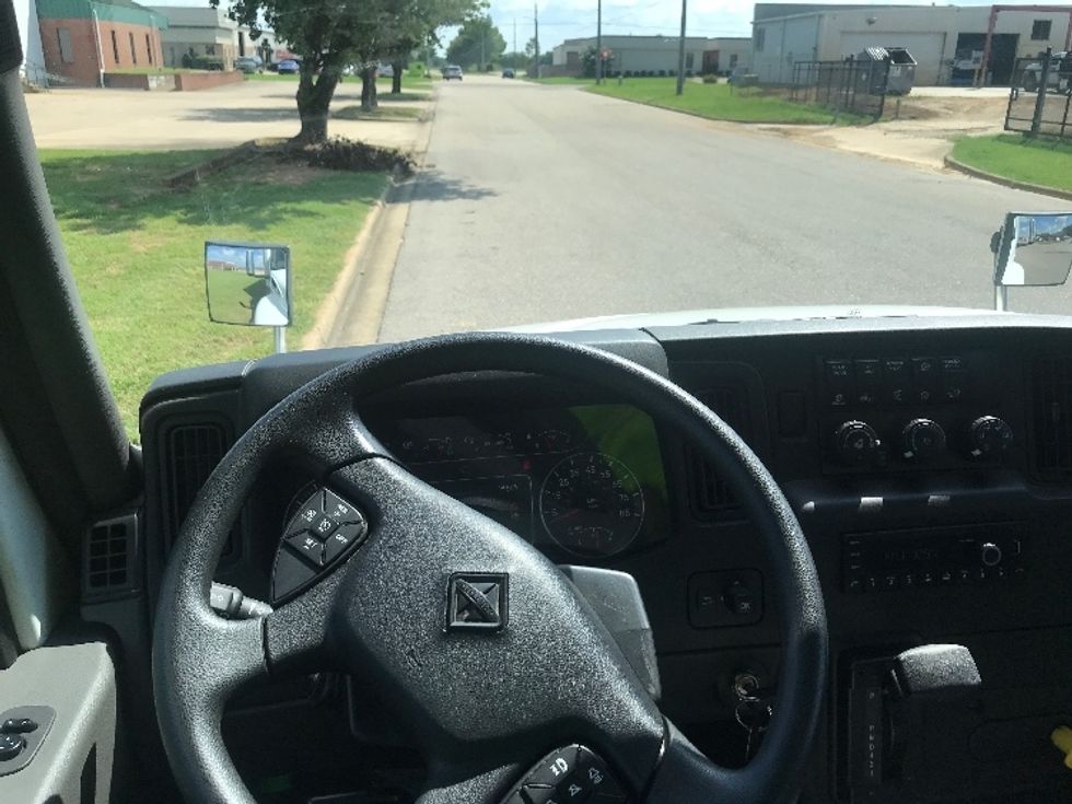 Medium Duty Box Truck-Light and Medium Duty Trucks-International-2022-MV607-Montgomery-AL-153,094\n\t\tmiles-$ 63,000 - Image 18