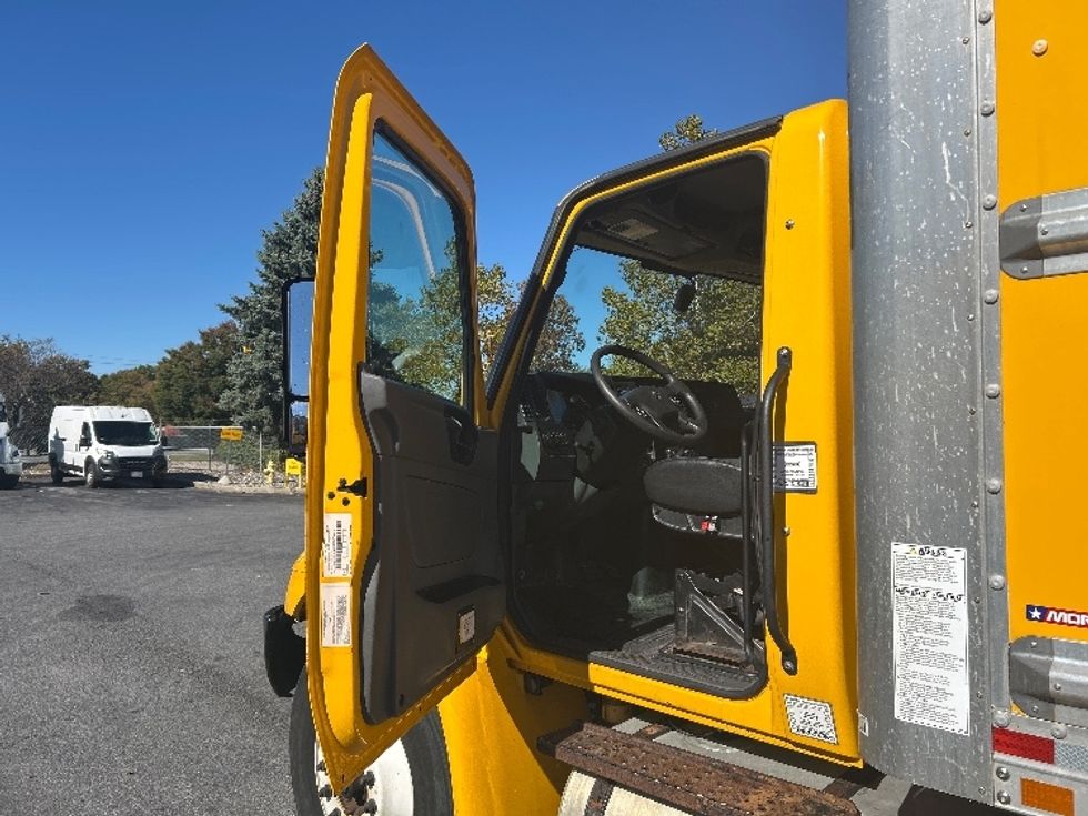 Medium Duty Box Truck-Light and Medium Duty Trucks-International-2022-MV607-Montgomery-NY-210,088\n\t\tmiles-$ 45,500 - Image 16