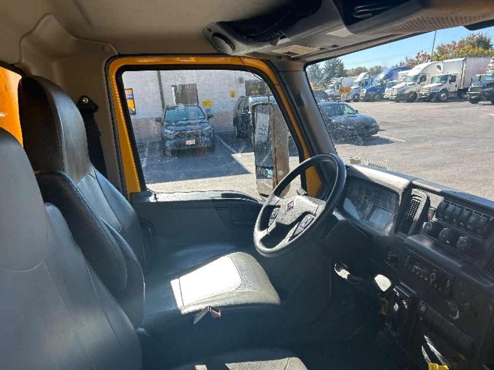 Medium Duty Box Truck-Light and Medium Duty Trucks-International-2022-MV607-Montgomery-NY-210,088\n\t\tmiles-$ 45,500 - Image 22