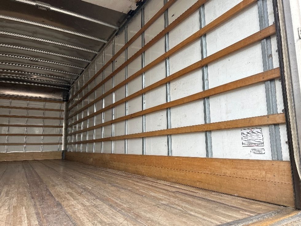 Medium Duty Box Truck-Light and Medium Duty Trucks-International-2022-MV607-Montgomery-NY-232,017\n\t\tmiles-$ 39,500 - Image 12