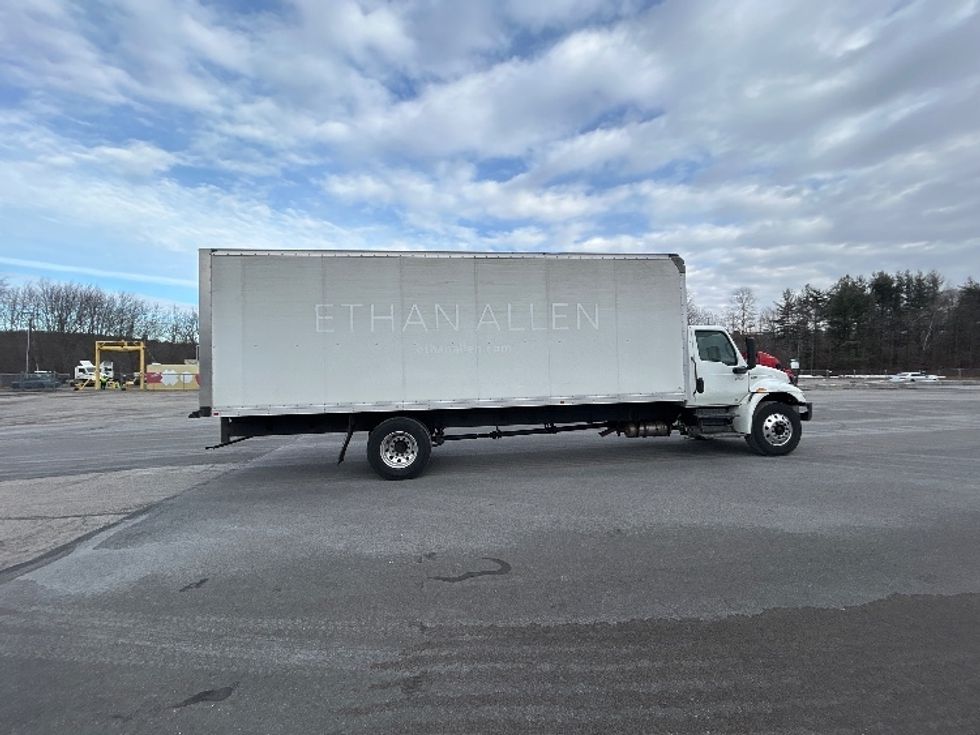 Medium Duty Box Truck-Light and Medium Duty Trucks-International-2022-MV607-Montgomery-NY-232,017\n\t\tmiles-$ 39,500 - Image 15