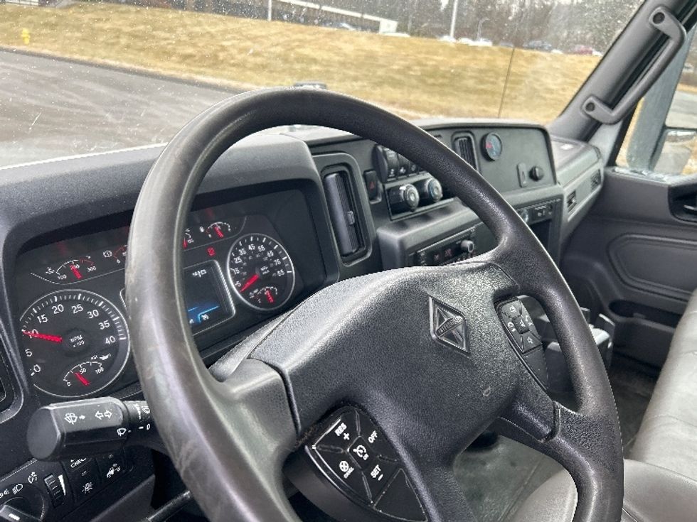 Medium Duty Box Truck-Light and Medium Duty Trucks-International-2022-MV607-Montgomery-NY-232,017\n\t\tmiles-$ 39,500 - Image 18