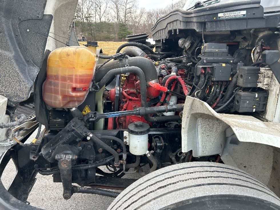 Medium Duty Box Truck-Light and Medium Duty Trucks-International-2022-MV607-Montgomery-NY-232,017\n\t\tmiles-$ 39,500 - Image 24