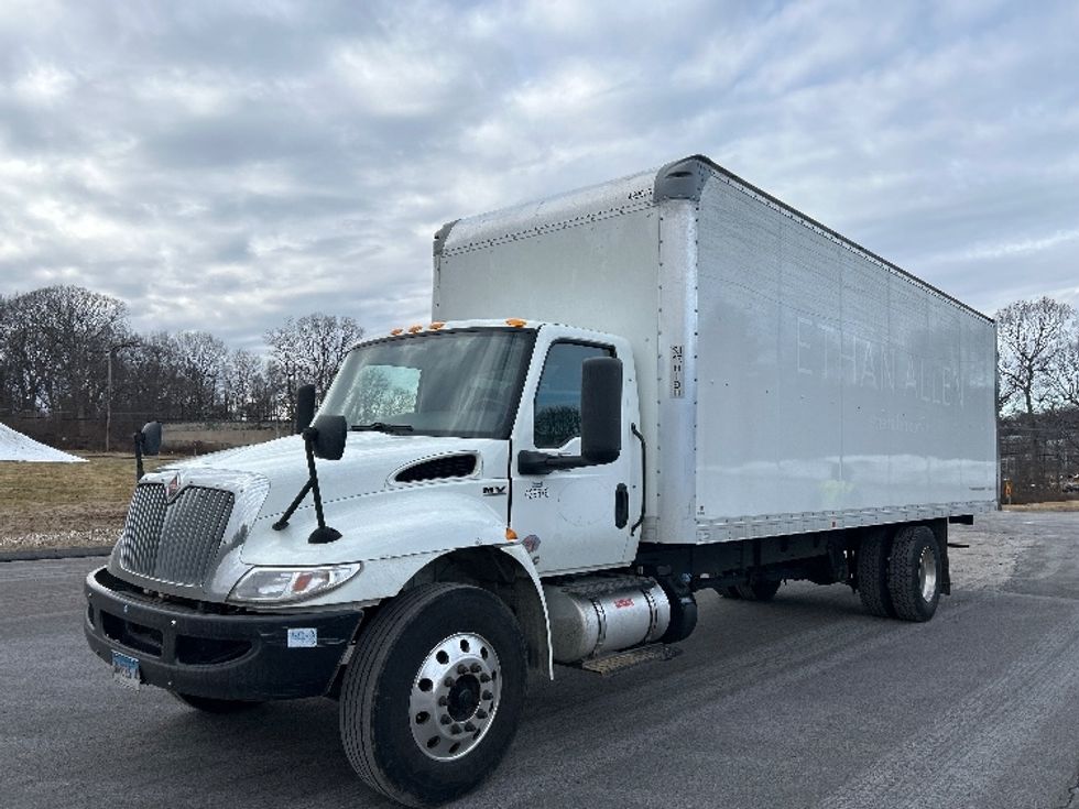 Medium Duty Box Truck-Light and Medium Duty Trucks-International-2022-MV607-Montgomery-NY-232,017\n\t\tmiles-$ 39,500 - Image 3