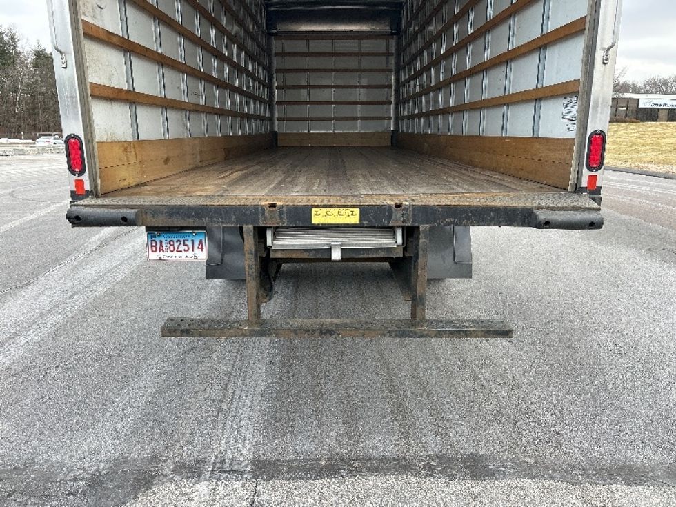 Medium Duty Box Truck-Light and Medium Duty Trucks-International-2022-MV607-Montgomery-NY-232,017\n\t\tmiles-$ 39,500 - Image 9