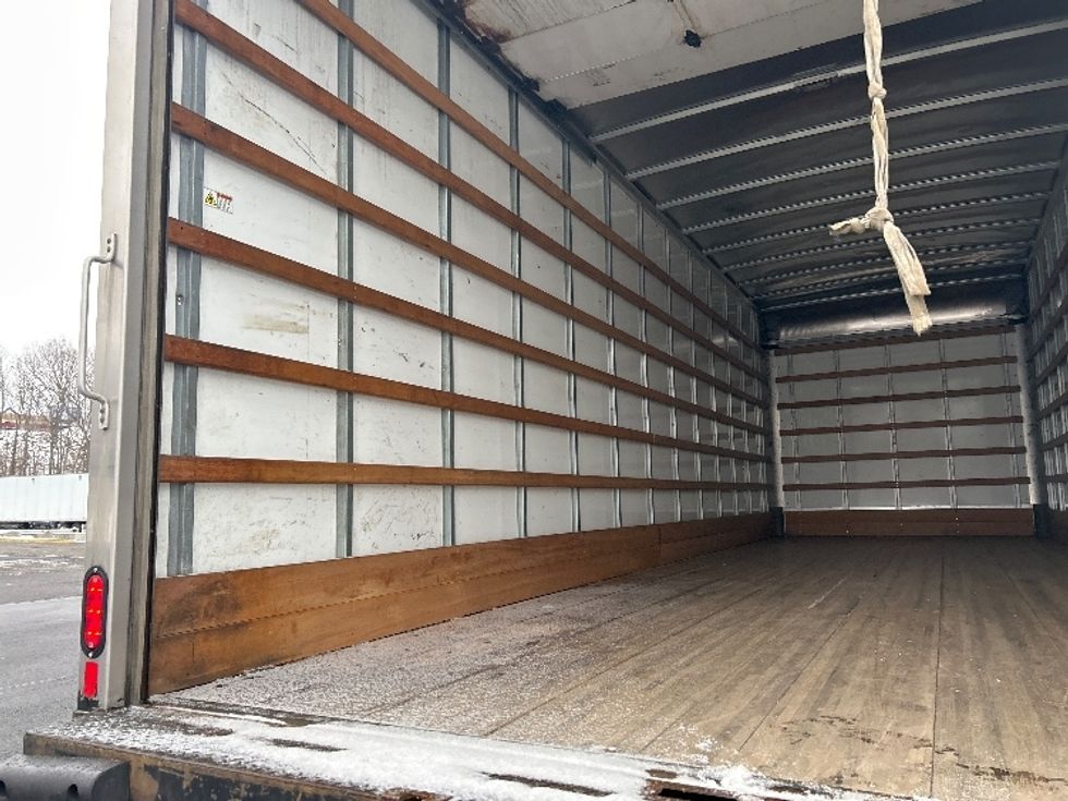 Medium Duty Box Truck-Light and Medium Duty Trucks-International-2022-MV607-Montgomery-NY-255,715\n\t\tmiles-$ 38,750 - Image 11