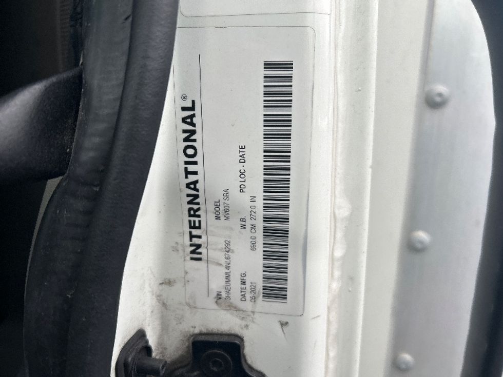 Medium Duty Box Truck-Light and Medium Duty Trucks-International-2022-MV607-Montgomery-NY-255,715\n\t\tmiles-$ 38,750 - Image 26