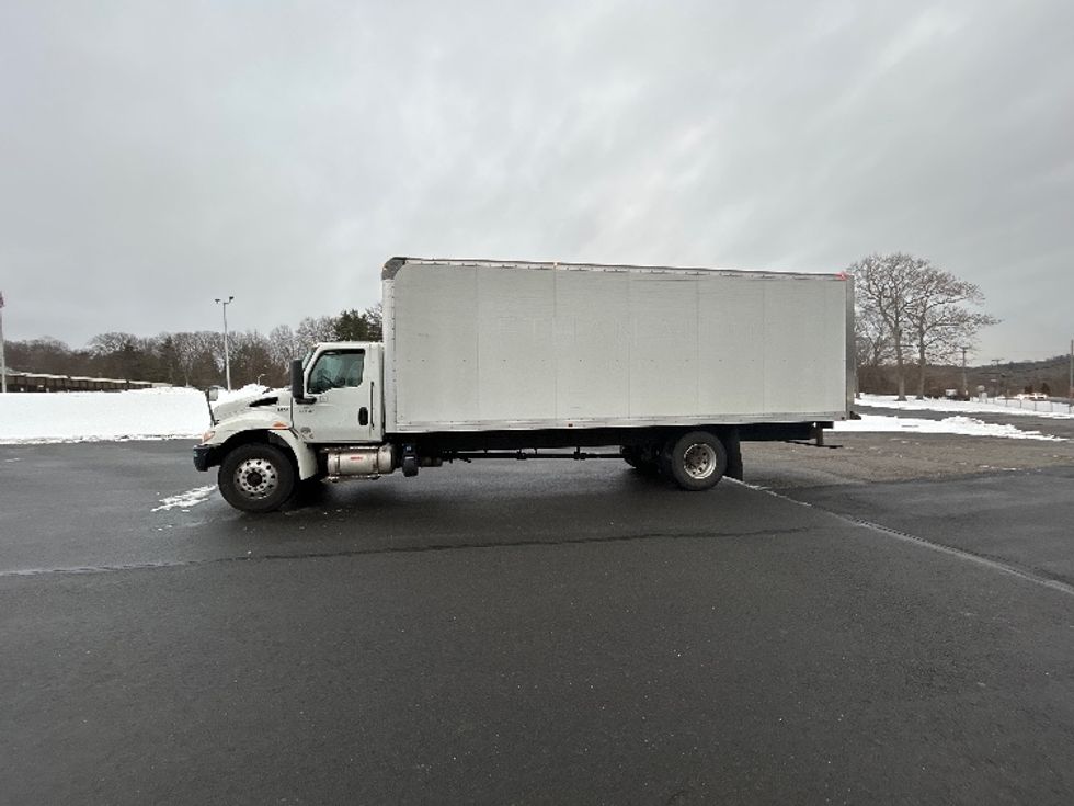 Medium Duty Box Truck-Light and Medium Duty Trucks-International-2022-MV607-Montgomery-NY-255,715\n\t\tmiles-$ 38,750 - Image 4
