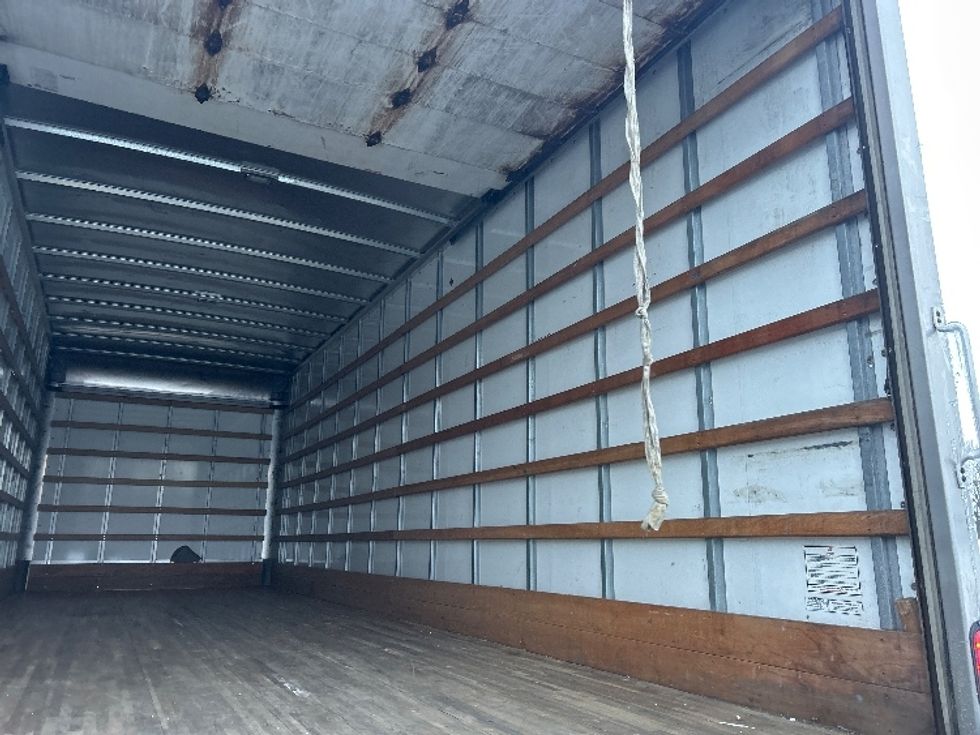 Medium Duty Box Truck-Light and Medium Duty Trucks-International-2022-MV607-Montgomery-NY-264,540\n\t\tmiles-$ 34,500 - Image 12