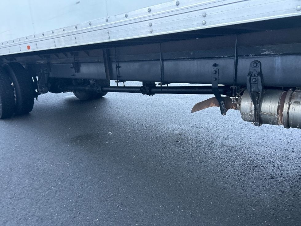 Medium Duty Box Truck-Light and Medium Duty Trucks-International-2022-MV607-Montgomery-NY-264,540\n\t\tmiles-$ 34,500 - Image 14