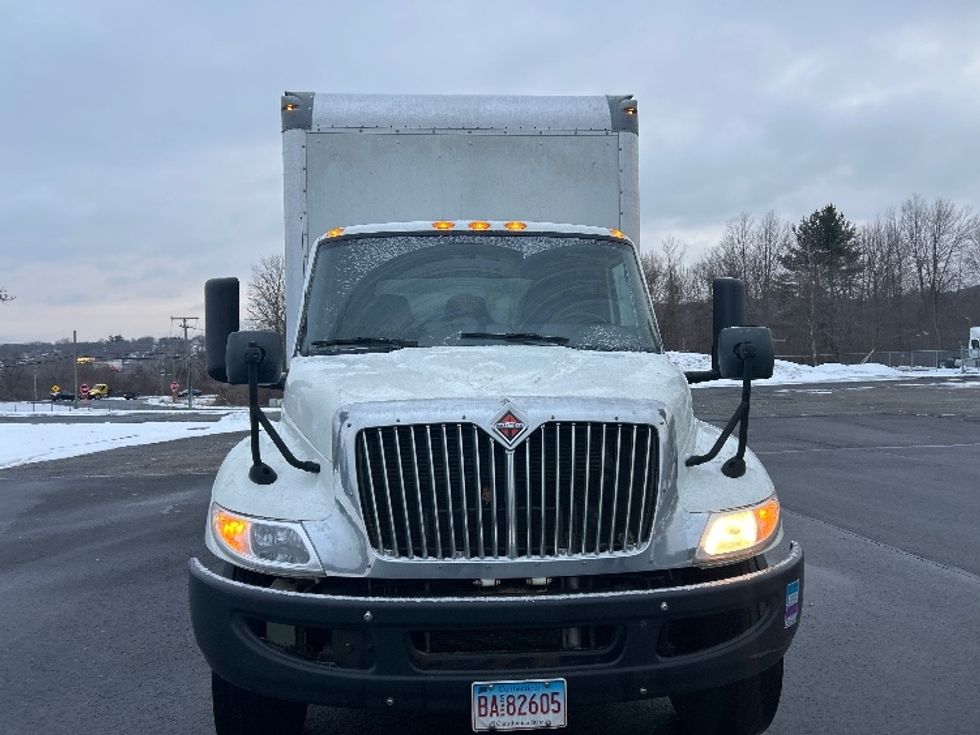 Medium Duty Box Truck-Light and Medium Duty Trucks-International-2022-MV607-Montgomery-NY-264,540\n\t\tmiles-$ 34,500 - Image 2