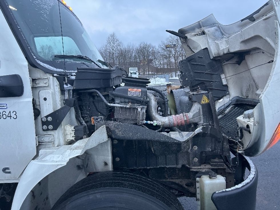 Medium Duty Box Truck-Light and Medium Duty Trucks-International-2022-MV607-Montgomery-NY-264,540\n\t\tmiles-$ 34,500 - Image 22