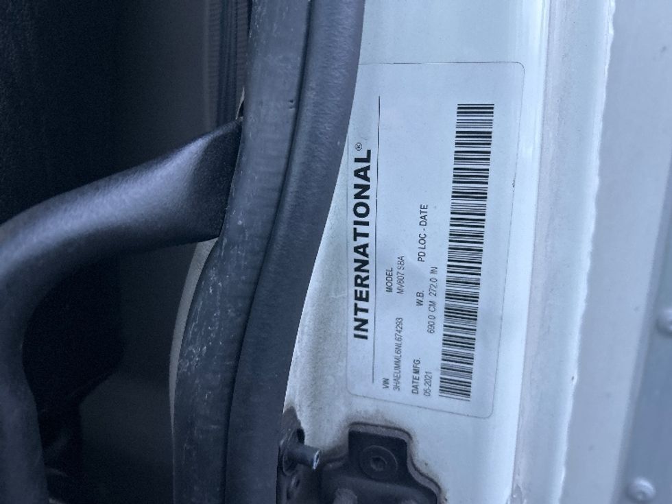 Medium Duty Box Truck-Light and Medium Duty Trucks-International-2022-MV607-Montgomery-NY-264,540\n\t\tmiles-$ 34,500 - Image 26