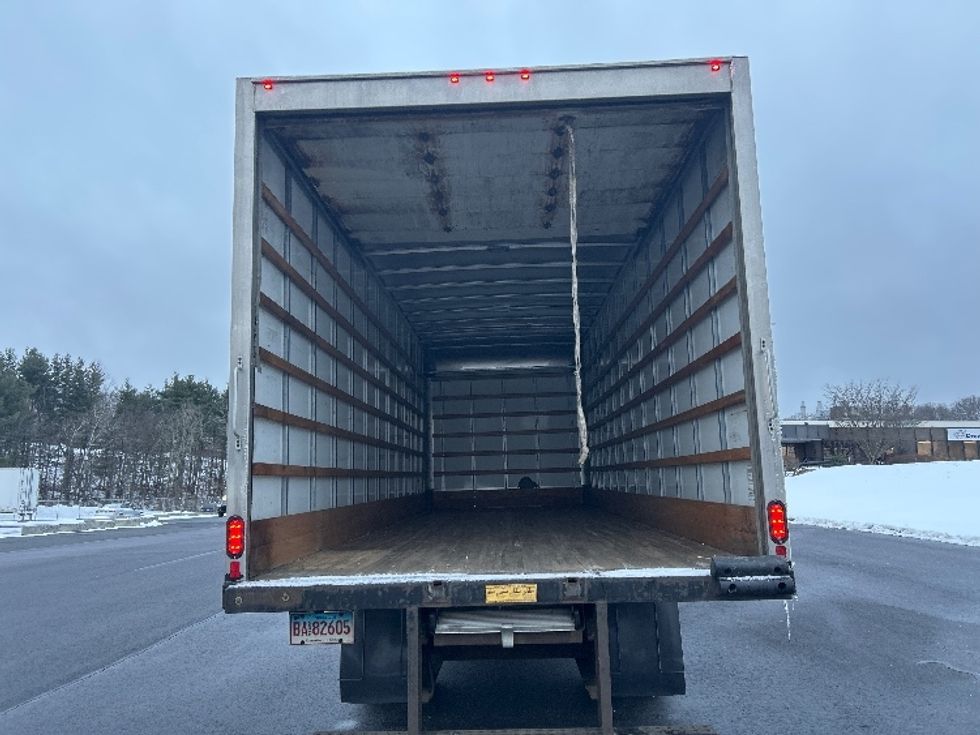 Medium Duty Box Truck-Light and Medium Duty Trucks-International-2022-MV607-Montgomery-NY-264,540\n\t\tmiles-$ 34,500 - Image 8