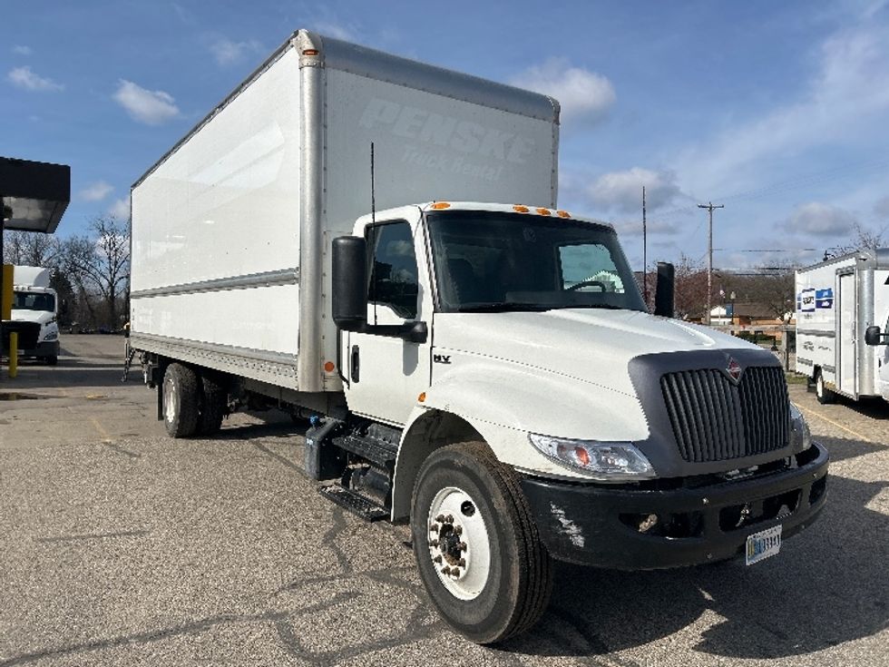 Medium Duty Box Truck-Light and Medium Duty Trucks-International-2022-MV607-Muskegon-MI-110,530\n\t\tmiles-$ 71,500 - Image 1