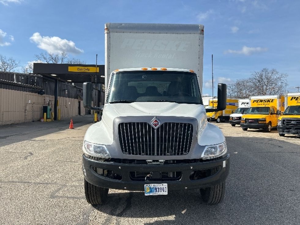 Medium Duty Box Truck-Light and Medium Duty Trucks-International-2022-MV607-Muskegon-MI-110,530\n\t\tmiles-$ 71,500 - Image 2