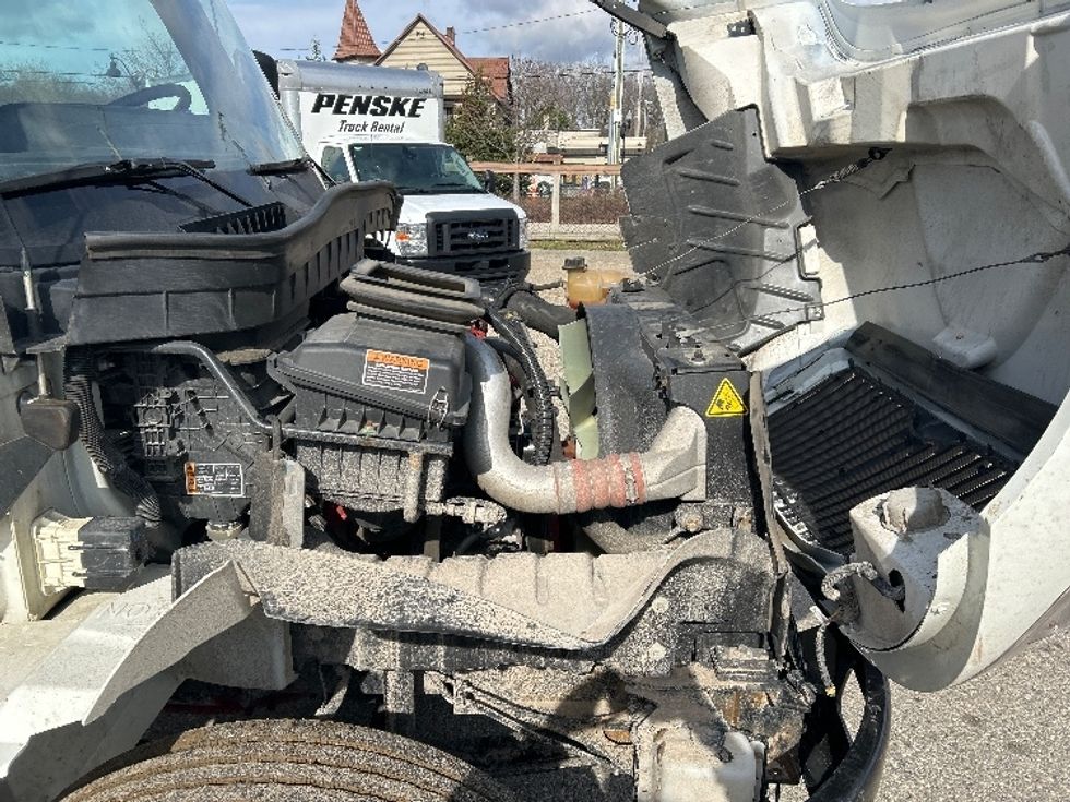 Medium Duty Box Truck-Light and Medium Duty Trucks-International-2022-MV607-Muskegon-MI-110,530\n\t\tmiles-$ 71,500 - Image 23