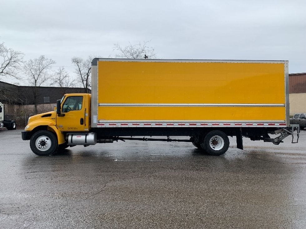 Medium Duty Box Truck-Light and Medium Duty Trucks-International-2022-MV607-Nashville (Mount Juliet)-TN-104,894\n\t\tmiles-$ 76,000 - Image 4