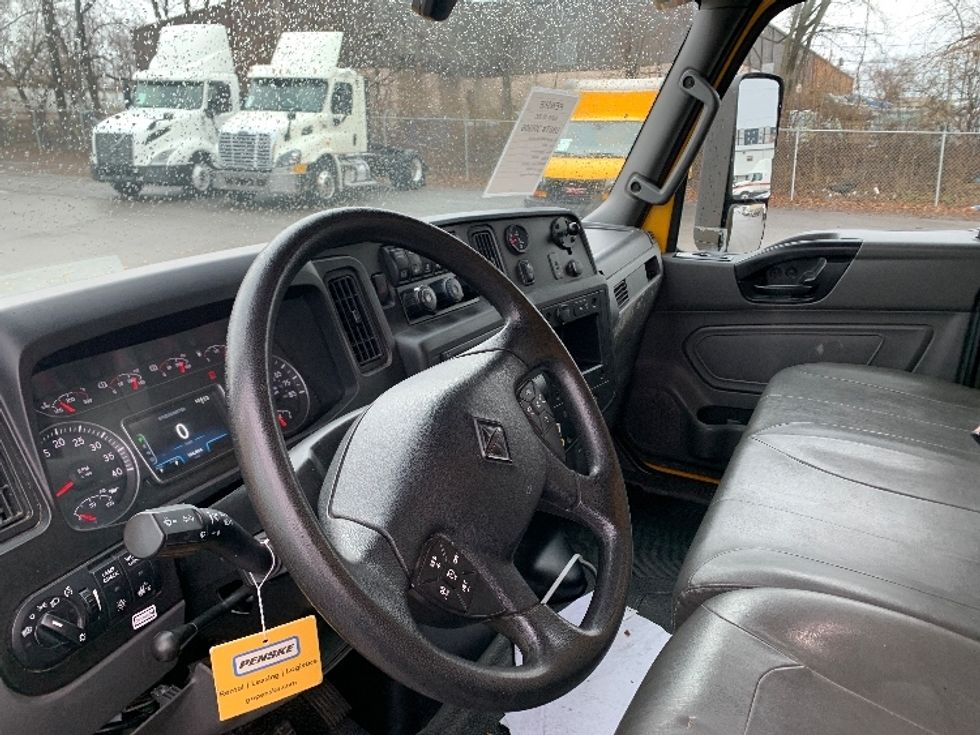 Medium Duty Box Truck-Light and Medium Duty Trucks-International-2022-MV607-Nashville (Mount Juliet)-TN-104,894\n\t\tmiles-$ 76,000 - Image 17