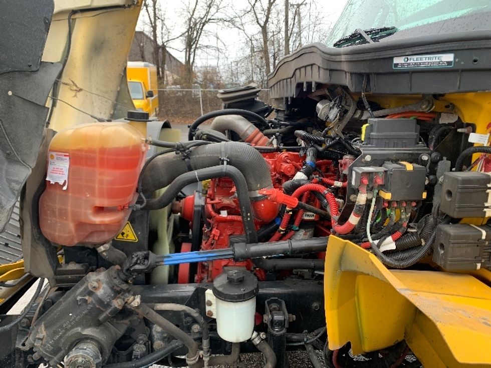 Medium Duty Box Truck-Light and Medium Duty Trucks-International-2022-MV607-Nashville (Mount Juliet)-TN-104,894\n\t\tmiles-$ 76,000 - Image 24