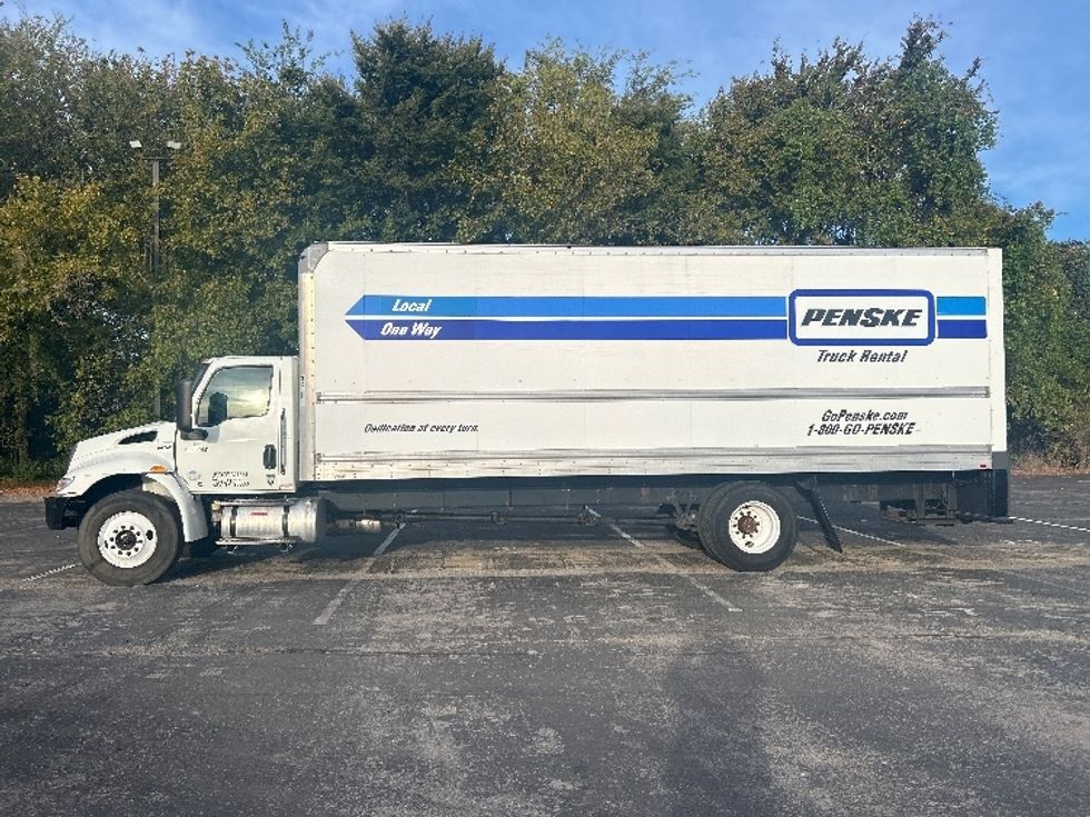 Medium Duty Box Truck-Light and Medium Duty Trucks-International-2022-MV607-Nashville (Mount Juliet)-TN-209,369\n\t\tmiles-$ 48,500 - Image 4