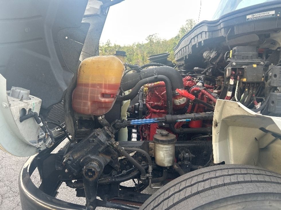 Medium Duty Box Truck-Light and Medium Duty Trucks-International-2022-MV607-Nashville (Mount Juliet)-TN-209,369\n\t\tmiles-$ 48,500 - Image 24