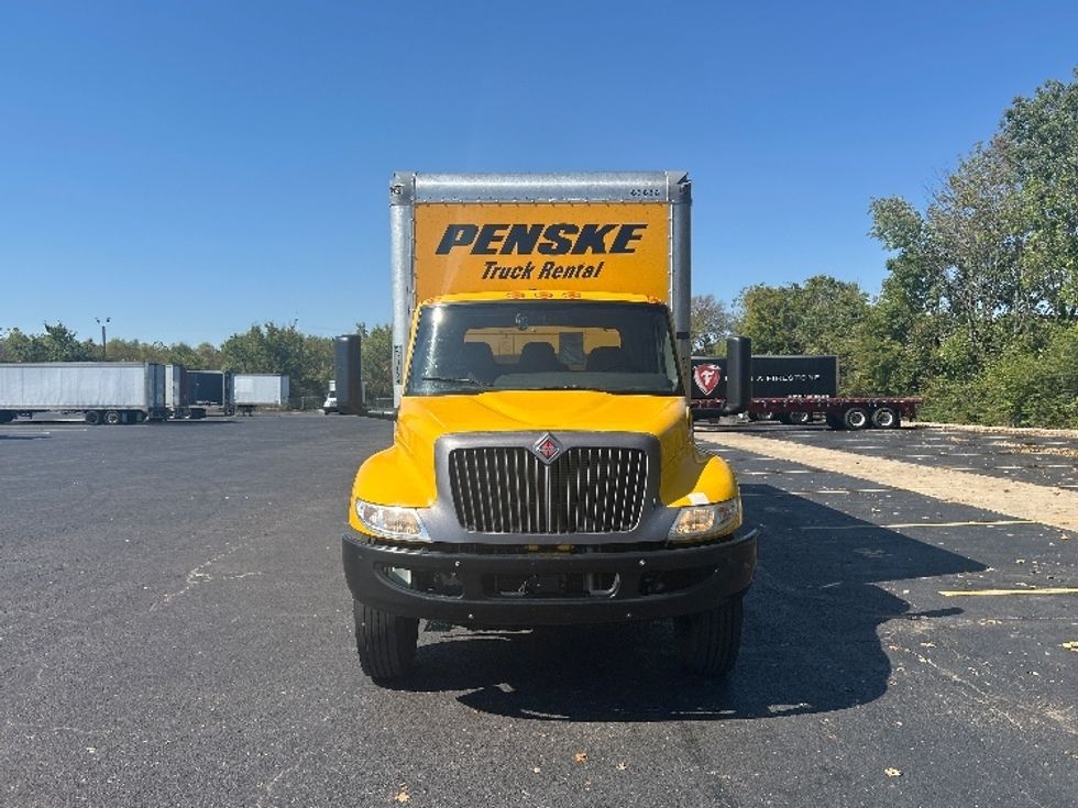 Medium Duty Box Truck-Light and Medium Duty Trucks-International-2022-MV607-Nashville (Mount Juliet)-TN-213,905\n\t\tmiles-$ 45,000 - Image 2