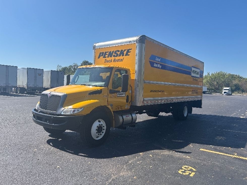 Medium Duty Box Truck-Light and Medium Duty Trucks-International-2022-MV607-Nashville (Mount Juliet)-TN-213,905\n\t\tmiles-$ 45,000 - Image 3