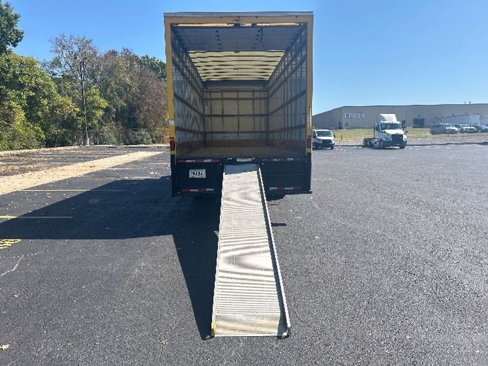 Medium Duty Box Truck-Light and Medium Duty Trucks-International-2022-MV607-Nashville (Mount Juliet)-TN-213,905\n\t\tmiles-$ 45,000 - Image 9