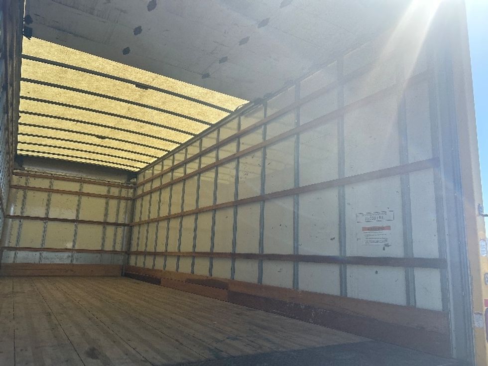 Medium Duty Box Truck-Light and Medium Duty Trucks-International-2022-MV607-Nashville (Mount Juliet)-TN-213,905\n\t\tmiles-$ 45,000 - Image 12