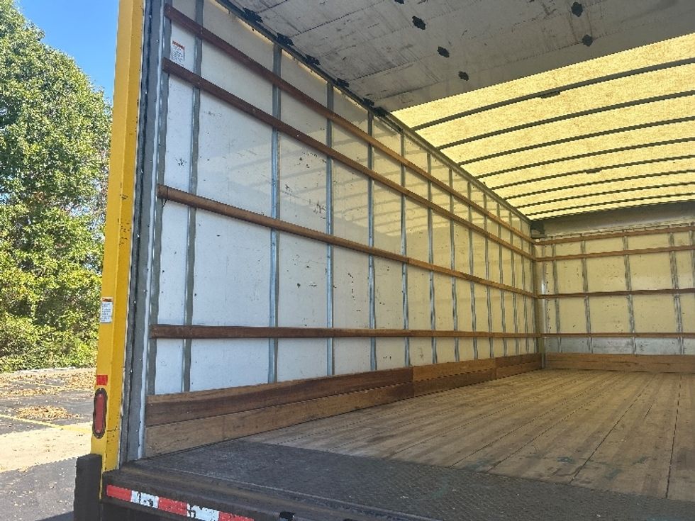 Medium Duty Box Truck-Light and Medium Duty Trucks-International-2022-MV607-Nashville (Mount Juliet)-TN-213,905\n\t\tmiles-$ 45,000 - Image 11