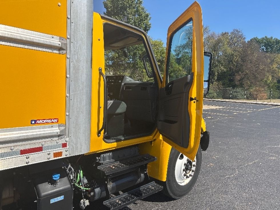 Medium Duty Box Truck-Light and Medium Duty Trucks-International-2022-MV607-Nashville (Mount Juliet)-TN-213,905\n\t\tmiles-$ 45,000 - Image 20