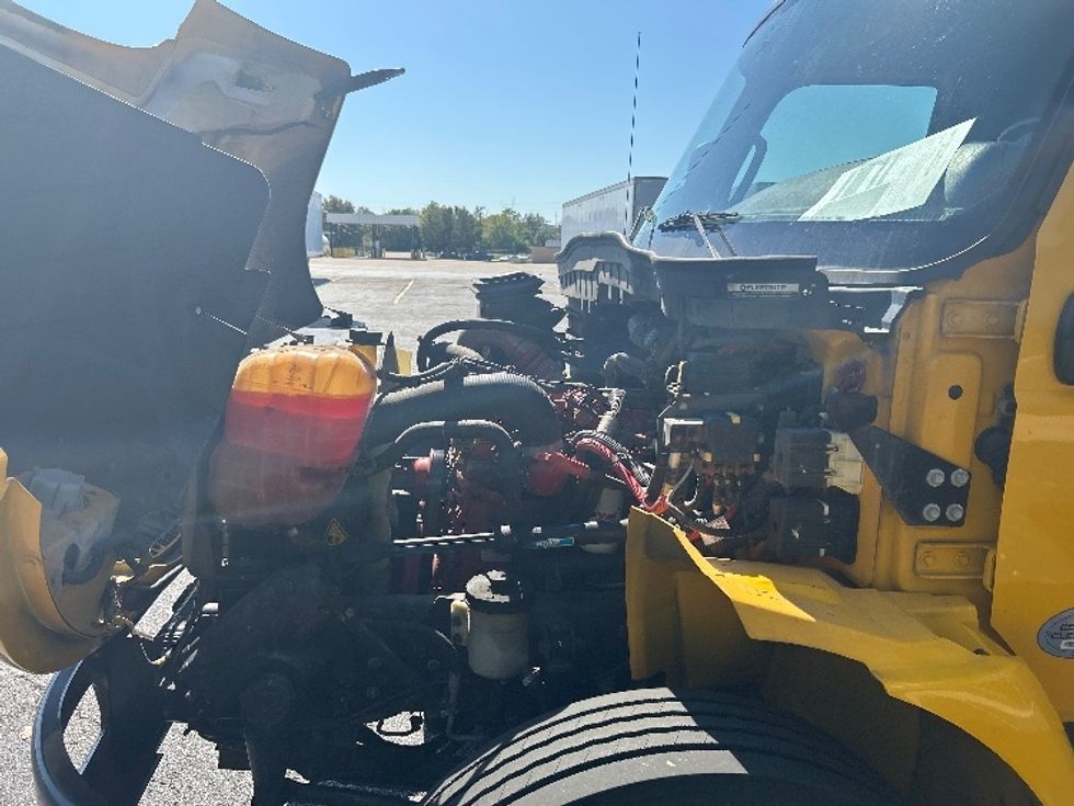 Medium Duty Box Truck-Light and Medium Duty Trucks-International-2022-MV607-Nashville (Mount Juliet)-TN-213,905\n\t\tmiles-$ 45,000 - Image 24