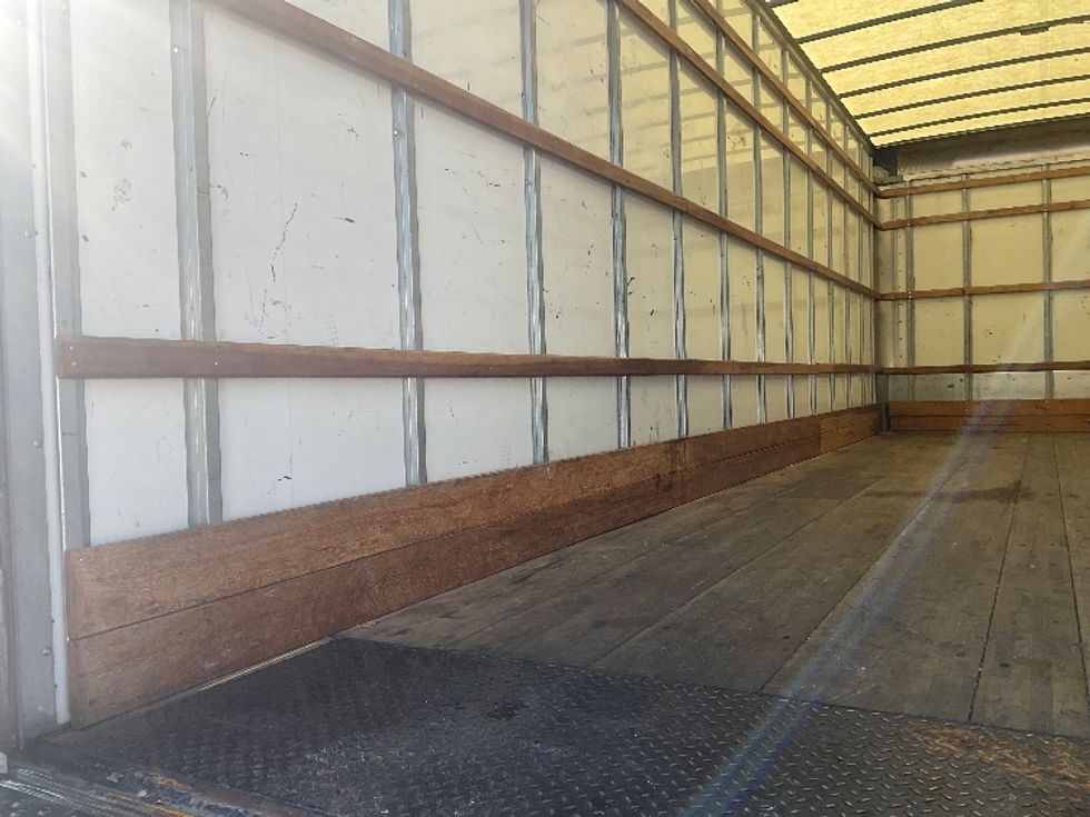 Medium Duty Box Truck-Light and Medium Duty Trucks-International-2022-MV607-Nashville (Mount Juliet)-TN-215,417\n\t\tmiles-$ 47,250 - Image 11