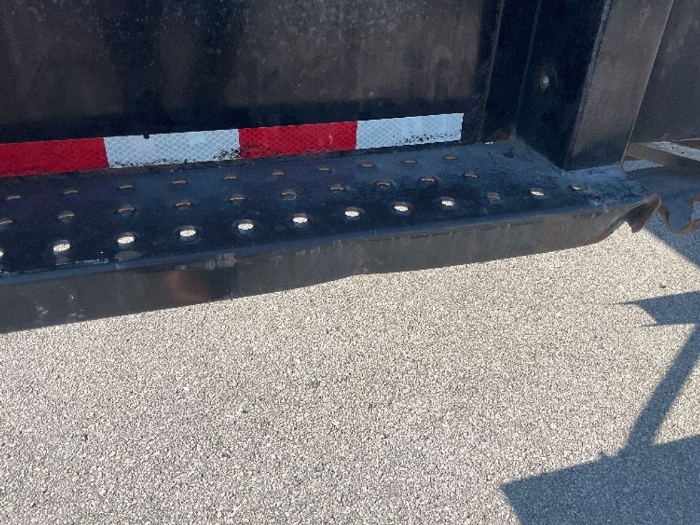 Medium Duty Box Truck-Light and Medium Duty Trucks-International-2022-MV607-Nashville (Mount Juliet)-TN-215,417\n\t\tmiles-$ 47,250 - Image 26