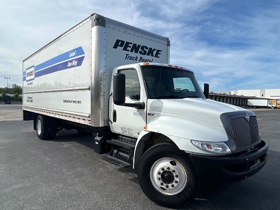Medium Duty Box Truck-Light and Medium Duty Trucks-International-2022-MV607-Nashville (Mount Juliet)-TN-233,399\n\t\tmiles-$ 44,250 - Image 1