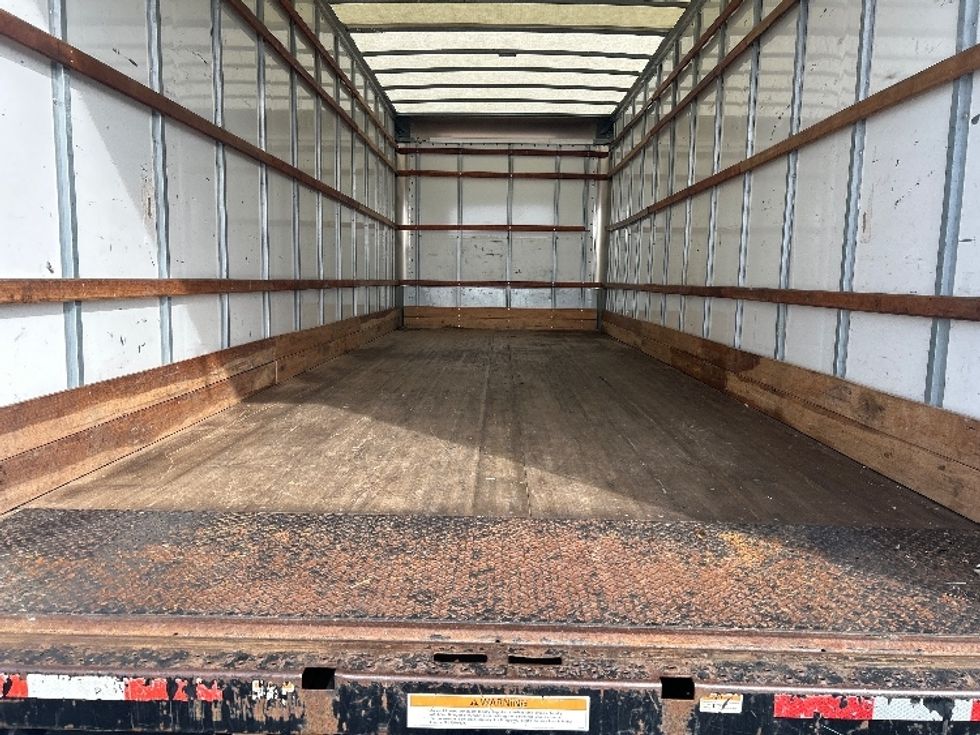 Medium Duty Box Truck-Light and Medium Duty Trucks-International-2022-MV607-Nashville (Mount Juliet)-TN-233,399\n\t\tmiles-$ 44,250 - Image 10