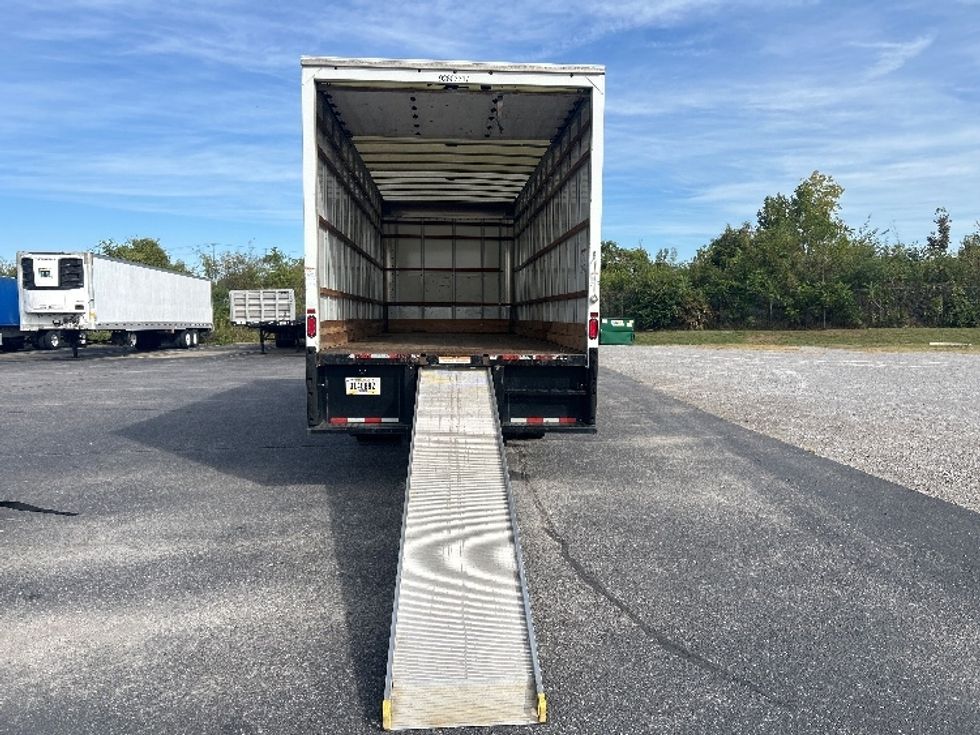 Medium Duty Box Truck-Light and Medium Duty Trucks-International-2022-MV607-Nashville (Mount Juliet)-TN-233,399\n\t\tmiles-$ 44,250 - Image 9