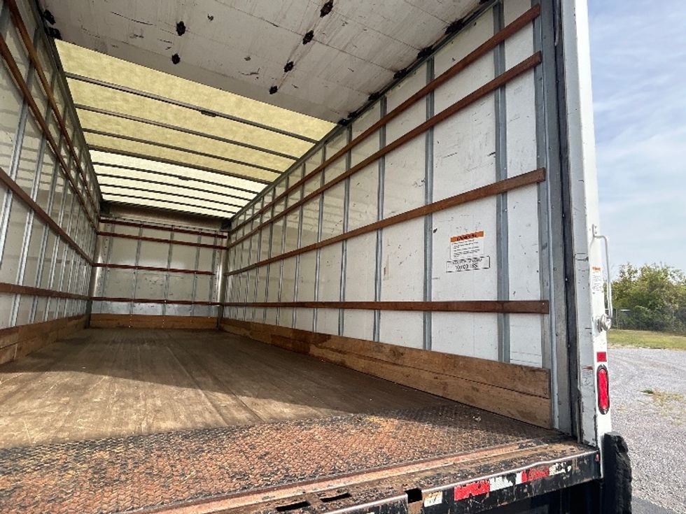 Medium Duty Box Truck-Light and Medium Duty Trucks-International-2022-MV607-Nashville (Mount Juliet)-TN-233,399\n\t\tmiles-$ 44,250 - Image 12