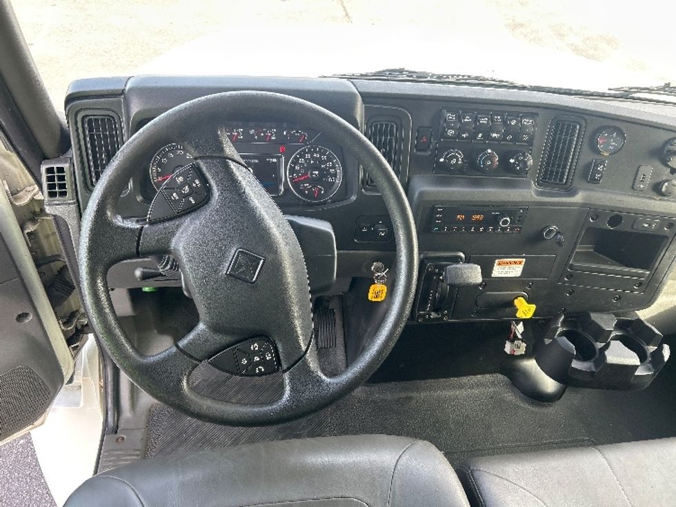 Medium Duty Box Truck-Light and Medium Duty Trucks-International-2022-MV607-Nashville (Mount Juliet)-TN-233,399\n\t\tmiles-$ 44,250 - Image 18