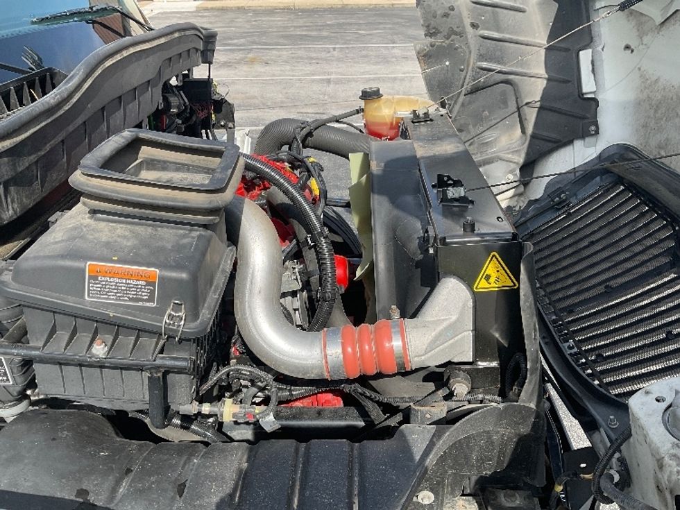 Medium Duty Box Truck-Light and Medium Duty Trucks-International-2022-MV607-Nashville (Mount Juliet)-TN-83,499\n\t\tmiles-$ 78,750 - Image 23