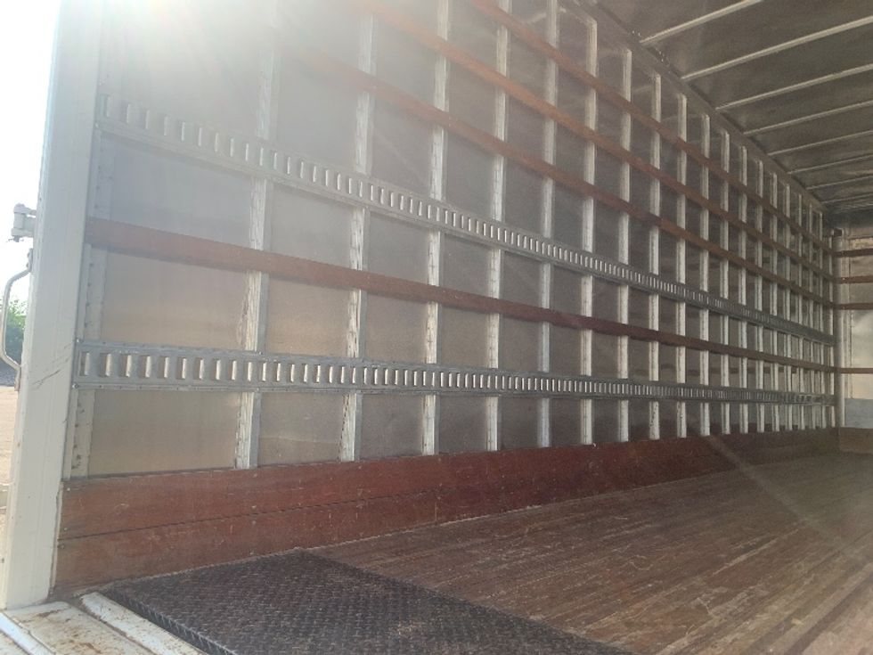 Medium Duty Box Truck-Light and Medium Duty Trucks-International-2022-MV607-Nashville (Mount Juliet)-TN-98,682\n\t\tmiles-$ 71,250 - Image 11