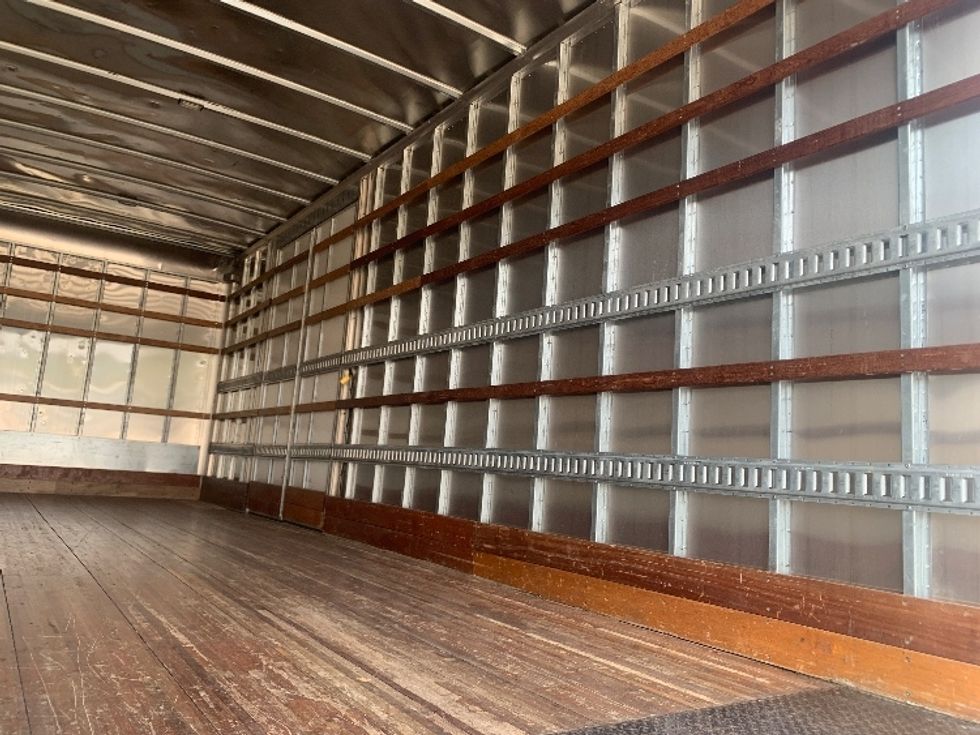 Medium Duty Box Truck-Light and Medium Duty Trucks-International-2022-MV607-Nashville (Mount Juliet)-TN-98,682\n\t\tmiles-$ 71,250 - Image 12