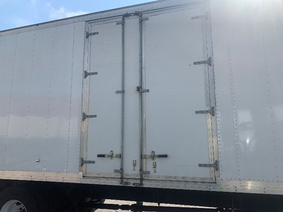 Medium Duty Box Truck-Light and Medium Duty Trucks-International-2022-MV607-Nashville (Mount Juliet)-TN-98,682\n\t\tmiles-$ 71,250 - Image 24